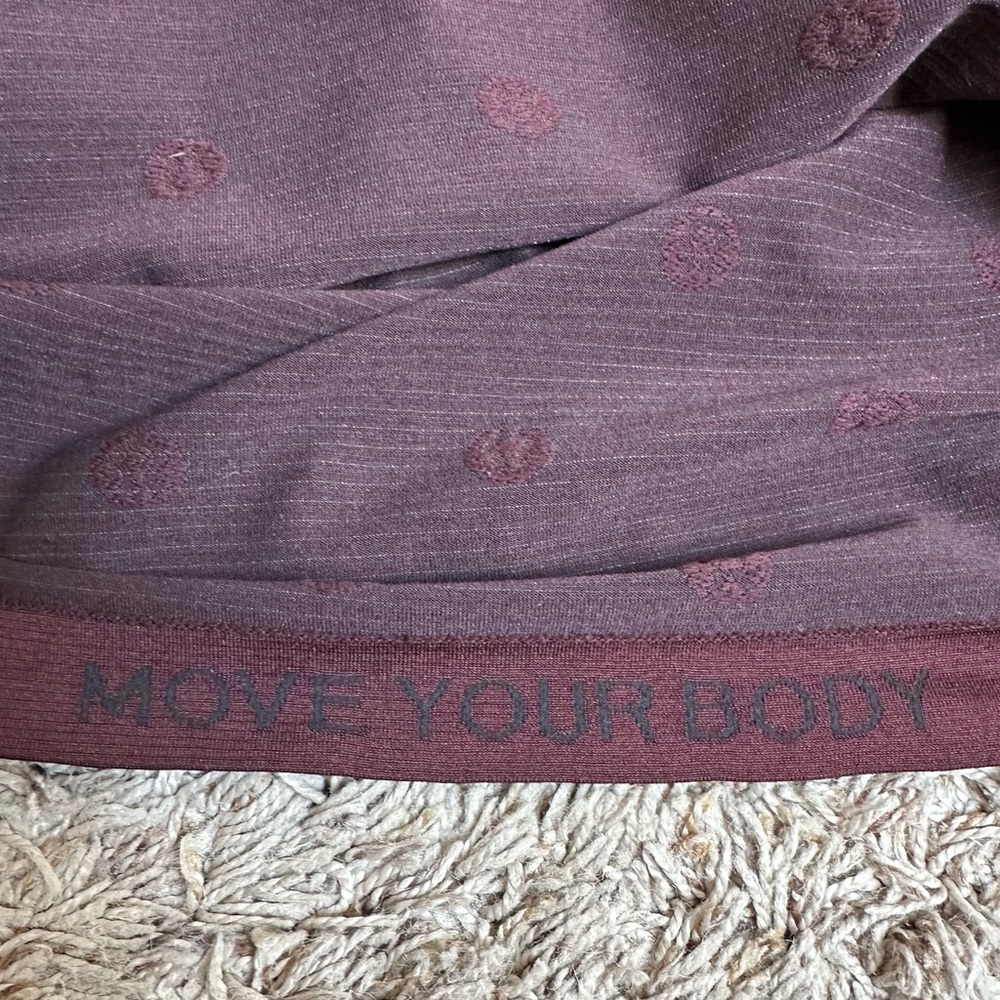 Lululemon Swiftly Tech Long Sleeve Shirt 2.0 Burgundy Wine Color Size 6 - Picture 9 of 10